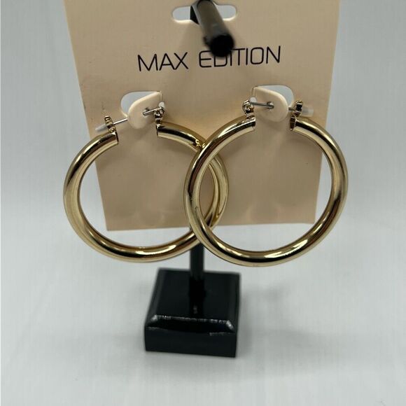 Max Edition Earrings Golden Hoops$ - Picture 2 of 7